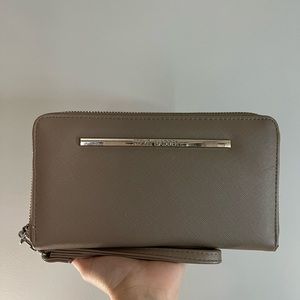 Steve Madden Light Grey Wallet